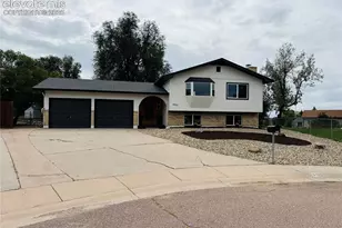 7055 Goldsmith Circle, Colorado Springs, CO 80911 - Photo 2