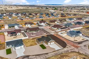 729 E Campbell Ln, Pueblo West, CO 81007 - Photo 42