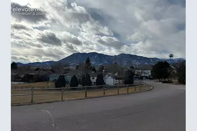 414 Sinton Avenue, Colorado Springs, CO 80906 - Photo 2