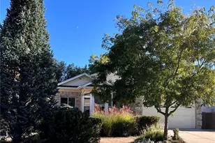 2415 Royal Palm Dr, Colorado Springs, CO 80918 - Photo 2