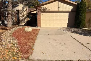 6335 Gunshot Pass Dr, Colorado Springs, CO 80917 - Photo 2