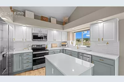 3882 Pronghorn Meadows Circle, Colorado Springs, CO 80922 - Photo 10