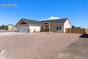 981 E Blackstone Dr, Pueblo West, CO 81007 - Photo 2