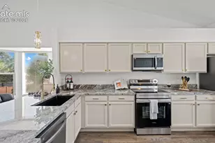 6517 Whistle Bay Dr, Colorado Springs, CO 80923 - Photo 10