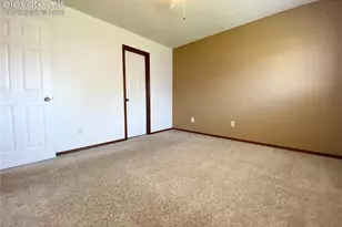 335 Trapper Ln, Fountain, CO 80817 - Photo 8
