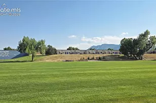 537 Crockett Ln, Colorado Springs, CO 80905 - Photo 8