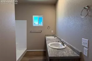 5217 Gannet Ln, Pueblo, CO 81008 - Photo 12