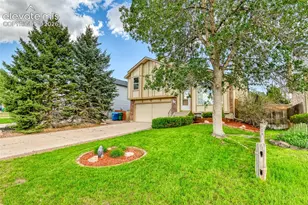 1240 Piros Dr, Colorado Springs, CO 80922 - Photo 2