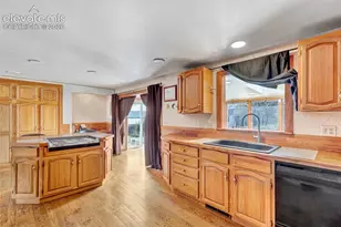 2120 Broken Circle Rd, Colorado Springs, CO 80915 - Photo 14
