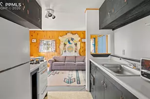 10345 Aspen St, Green Mountain Falls, CO 80819 - Photo 16