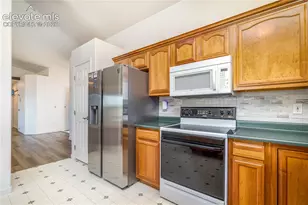 648 S Las Verdes Dr, Pueblo West, CO 81007 - Photo 6