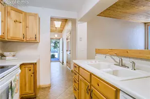 5915 Pemberton Way, Colorado Springs, CO 80919 - Photo 8