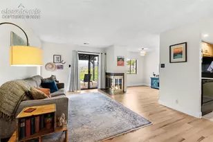 1066 Fontmore Rd, Colorado Springs, CO 80904 - Photo 8