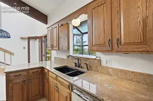 7335 Buckeye Ct, Colorado Springs, CO 80918 - Photo 30