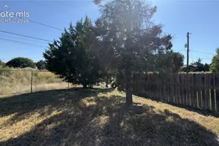 102 W 26th St, La Junta, CO 81050 - Photo 10