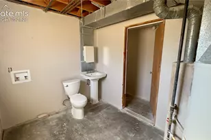 102 W 26th St, La Junta, CO 81050 - Photo 26