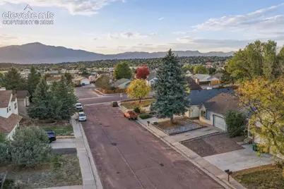 6430 Lonsdale Drive, Colorado Springs, CO 80915 - Photo 36