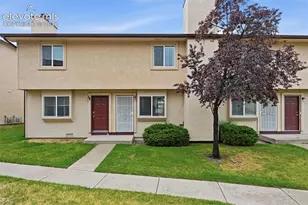 3145 Starlight Cir, Colorado Springs, CO 80916 - Photo 2