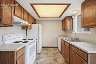 3145 Starlight Cir, Colorado Springs, CO 80916 - Photo 12