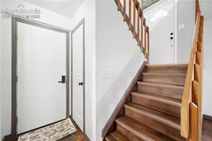 2025 Heathercrest Dr, Colorado Springs, CO 80915 - Photo 4