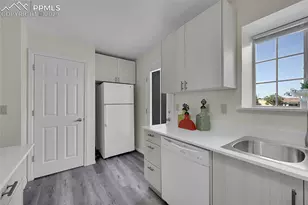 6737 Overland Dr, Colorado Springs, CO 80919 - Photo 8