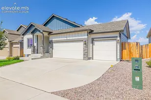 6622 Lamine Dr, Colorado Springs, CO 80925 - Photo 2