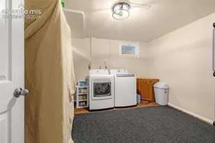 1102 Holmes Dr, Colorado Springs, CO 80909 - Photo 18