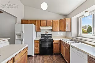 1958 Copper Creek Dr, Colorado Springs, CO 80910 - Photo 6