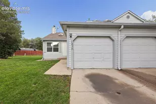 1237 Firefly Cir, Colorado Springs, CO 80916 - Photo 2