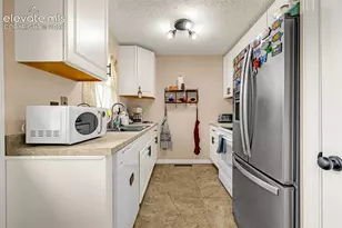 2552 Launcelot Ct, Colorado Springs, CO 80904 - Photo 8