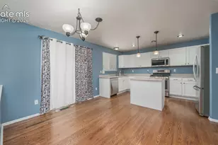 6937 Cabriolet Dr, Colorado Springs, CO 80923 - Photo 4