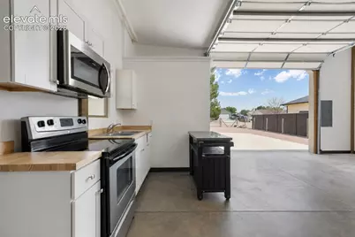 83 S Golfwood Drive, Pueblo, CO 81007 - Photo 30