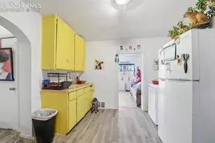 805 E 7th St, Pueblo, CO 81003 - Photo 8