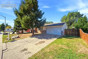 2220 Shawnee Dr, Colorado Springs, CO 80915 - Photo 4