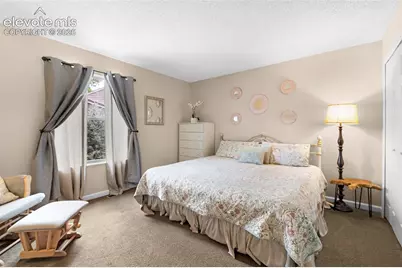 6145 Castlewood Lane, Colorado Springs, CO 80918 - Photo 22