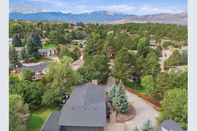 6145 Castlewood Lane, Colorado Springs, CO 80918 - Photo 38
