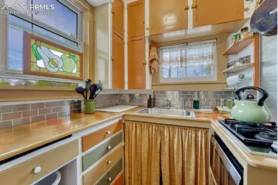 209 N Arcadia Street, Colorado Springs, CO 80903 - Photo 8
