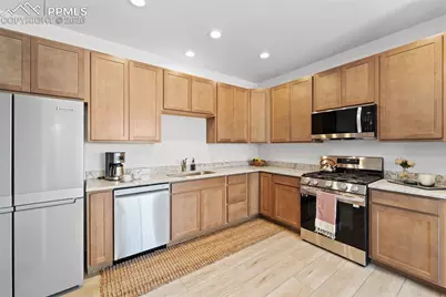 1947 Dawkins View, Colorado Springs, CO 80910 - Photo 4