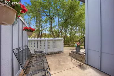 6838 Los Reyes Circle, Colorado Springs, CO 80918 - Photo 6