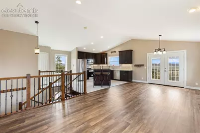 127 Carlton Circle, Florissant, CO 80816 - Photo 8
