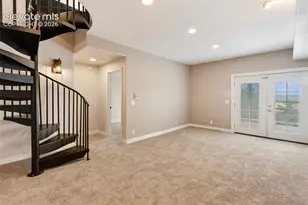 127 Carlton Cir, Florissant, CO 80816 - Photo 20