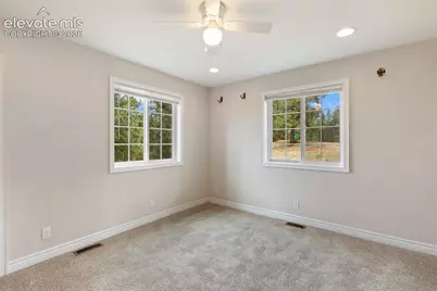 127 Carlton Circle, Florissant, CO 80816 - Photo 30