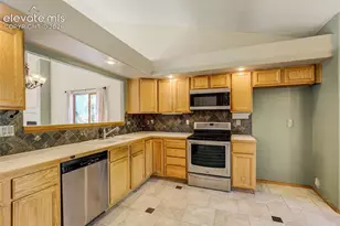 6705 Sleeping Giant Dr, Colorado Springs, CO 80923 - Photo 14