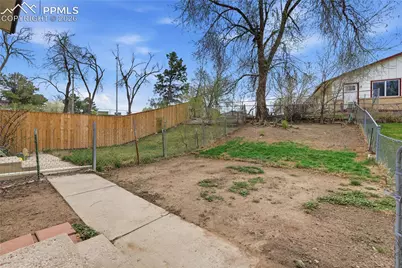 336 Robbins Mill Place, Colorado Springs, CO 80910 - Photo 18