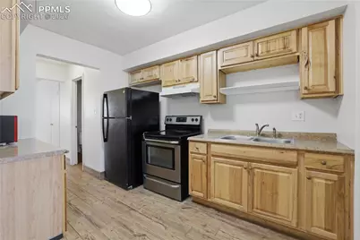 336 Robbins Mill Place, Colorado Springs, CO 80910 - Photo 6