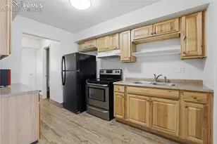 336 Robbins Mill Pl, Colorado Springs, CO 80910 - Photo 6