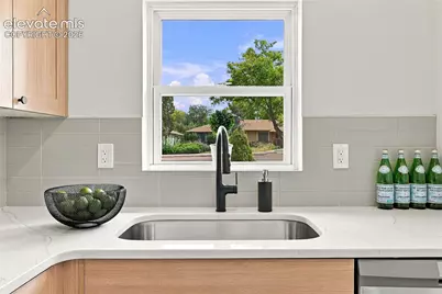 818 N Meade Avenue, Colorado Springs, CO 80909 - Photo 4