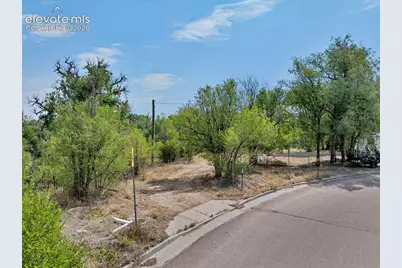460 Crest Drive, Fountain, CO 80817 - Photo 2
