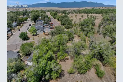 460 Crest Drive, Fountain, CO 80817 - Photo 8