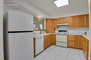 1014 Lutheran Way, Colorado Springs, CO 80915 - Photo 8